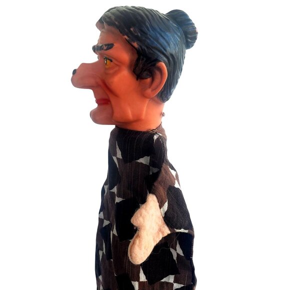 Vintage Witch Hand Puppet Rubber Head Cloth Body 1950s Fairy Tale Old Hag - Picture 8 of 11